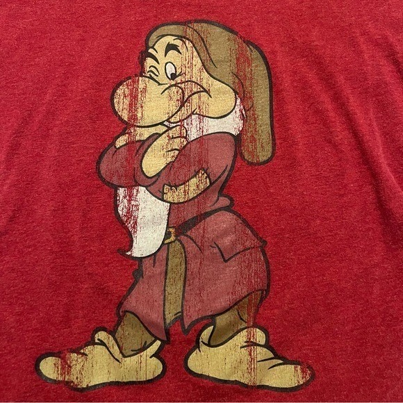 Walt Disney World Grumpy Dwarf 37 Distressed Red Brown Shirt Womens Size XL - Picture 4 of 10
